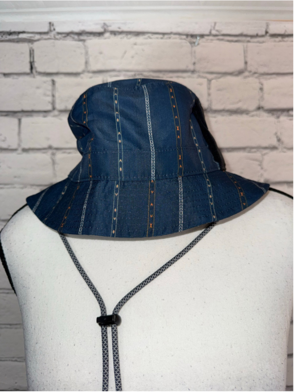 Men's Prana Bucket Hat Kootenai One Size with Pocket Blue Black Tribal Aztec - Picture 2 of 8